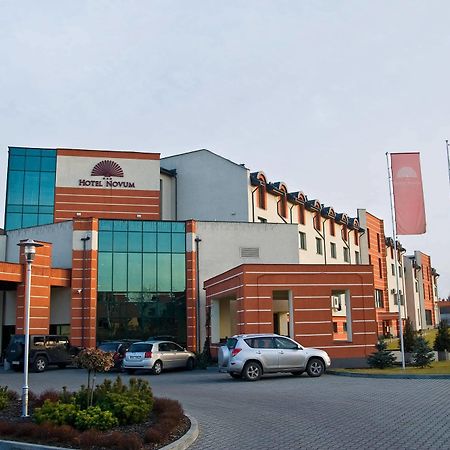 Hotel Novum & Spa Неполомице Экстерьер фото