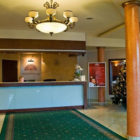 Hotel Novum & Spa Неполомице Экстерьер фото