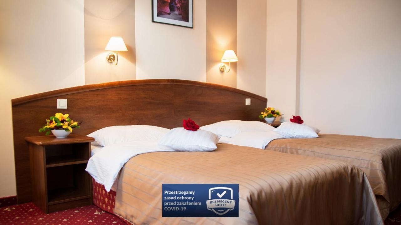 Hotel Novum & Spa Неполомице Экстерьер фото